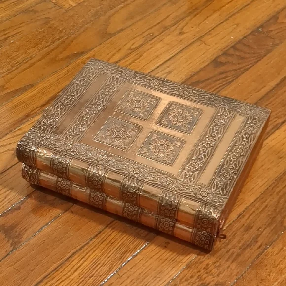 Copper Jewelry Box - Picture 1 of 3